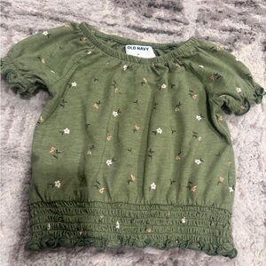 Toddler Girl Old Navy Green Floral Top size 3t Preowned
